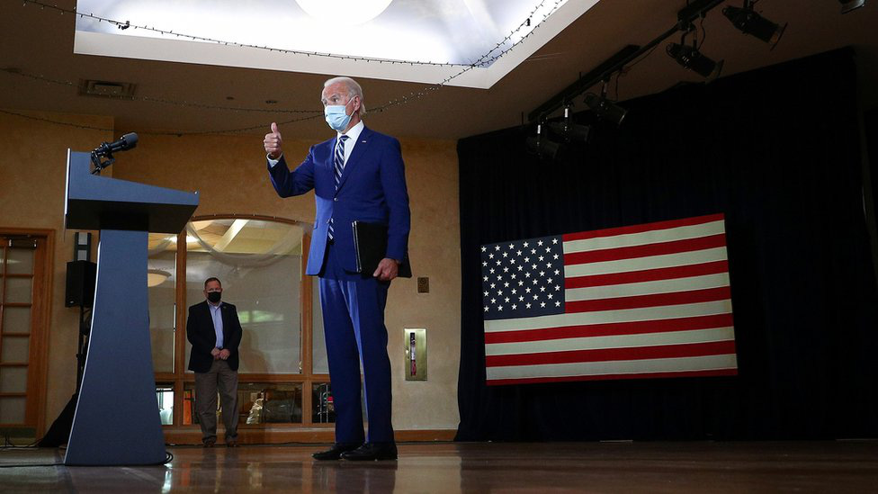 &Ocirc;ng Biden c&ocirc;ng k&iacute;ch Tổng thống Trump ở &ldquo;bang chiến địa&rdquo; - Ảnh 1.