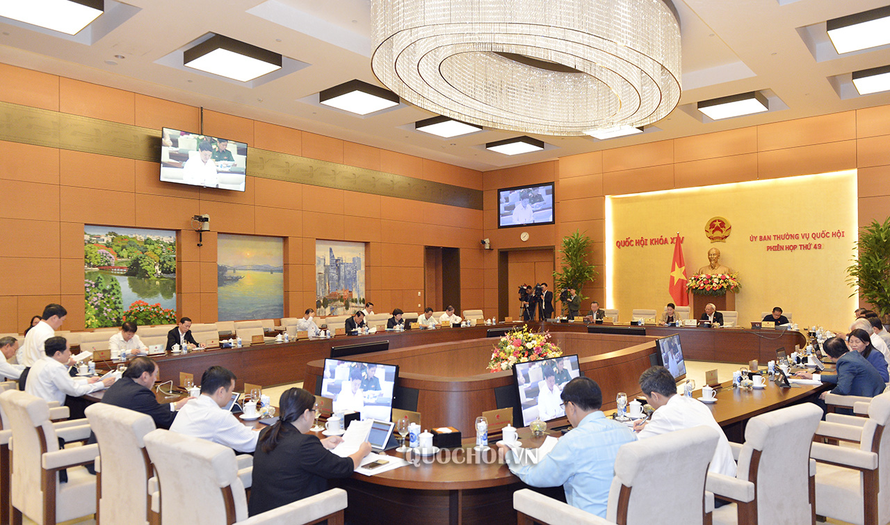 UBTV Quốc hội cho ý kiến việc miễn nhiệm Thống đốc Ngân hàng Nhà nước với ông Lê Minh Hưng