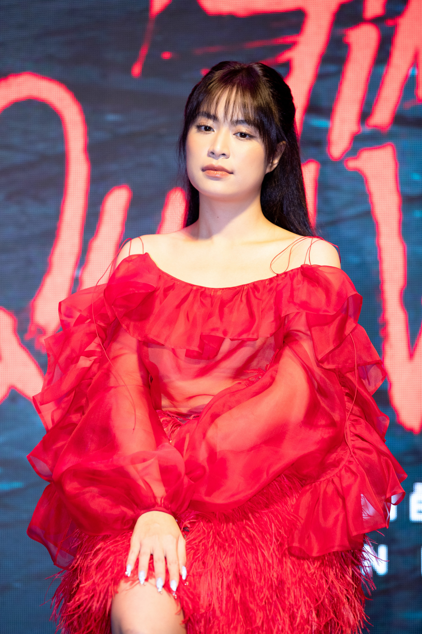 Ho&agrave;ng Th&ugrave;y Linh: &ldquo;T&ocirc;i kh&ocirc;ng l&agrave;m những thứ dễ d&agrave;ng!&rdquo; - Ảnh 2.
