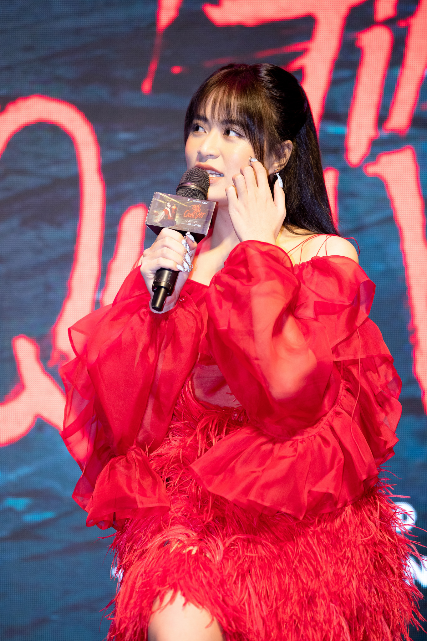 Ho&agrave;ng Th&ugrave;y Linh: &ldquo;T&ocirc;i kh&ocirc;ng l&agrave;m những thứ dễ d&agrave;ng!&rdquo; - Ảnh 3.