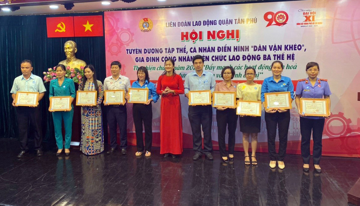 C&aacute;n bộ C&ocirc;ng đo&agrave;n thi d&acirc;n vận kh&eacute;o - Ảnh 1.