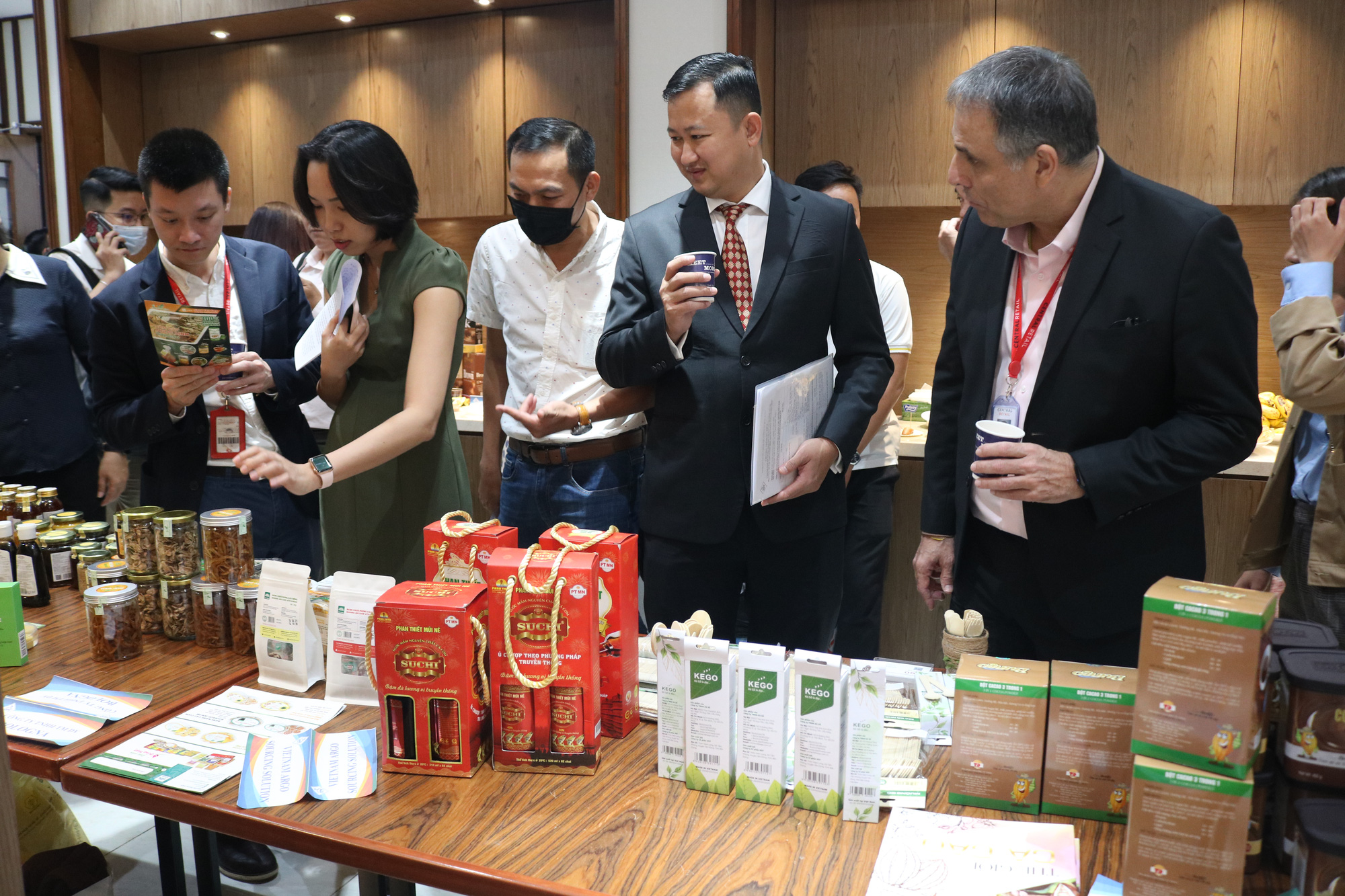 Doanh nghiệp Việt chen chân đưa hàng vào siêu thị Thái Lan