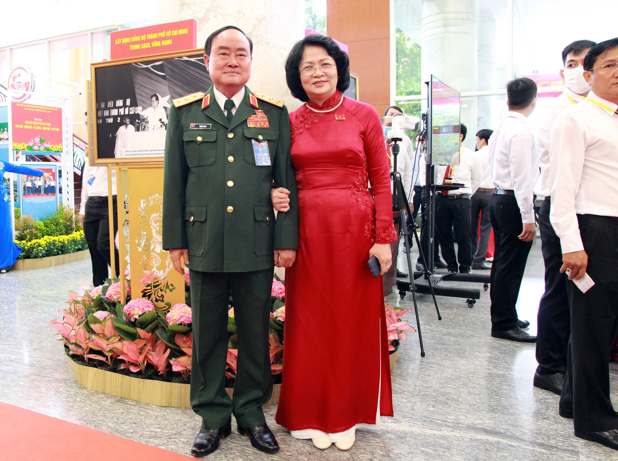 Hình ảnh lãnh đạo, nguyên lãnh đạo Đảng, Nhà nước dự khai mạc Đại hội Đảng bộ TP HCM - Ảnh 10.