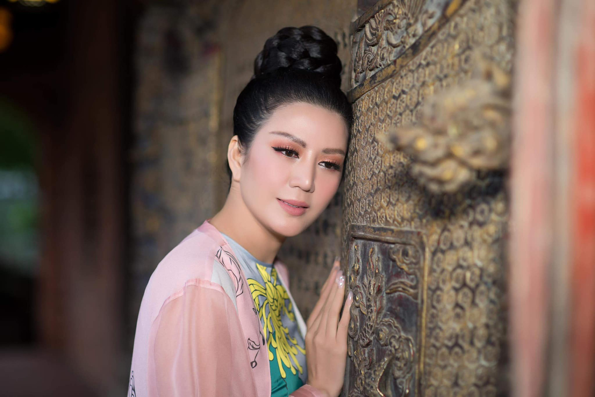 Đinh Hiền Anh tổ chức đ&ecirc;m nhạc quy&ecirc;n g&oacute;p cho người d&acirc;n v&ugrave;ng lũ miền Trung - Ảnh 3.