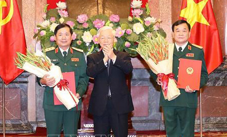 Tổng Bí thư, Chủ tịch nước trao Quyết định thăng quân hàm Thượng tướng cho 2 cán bộ cấp cao Quân đội