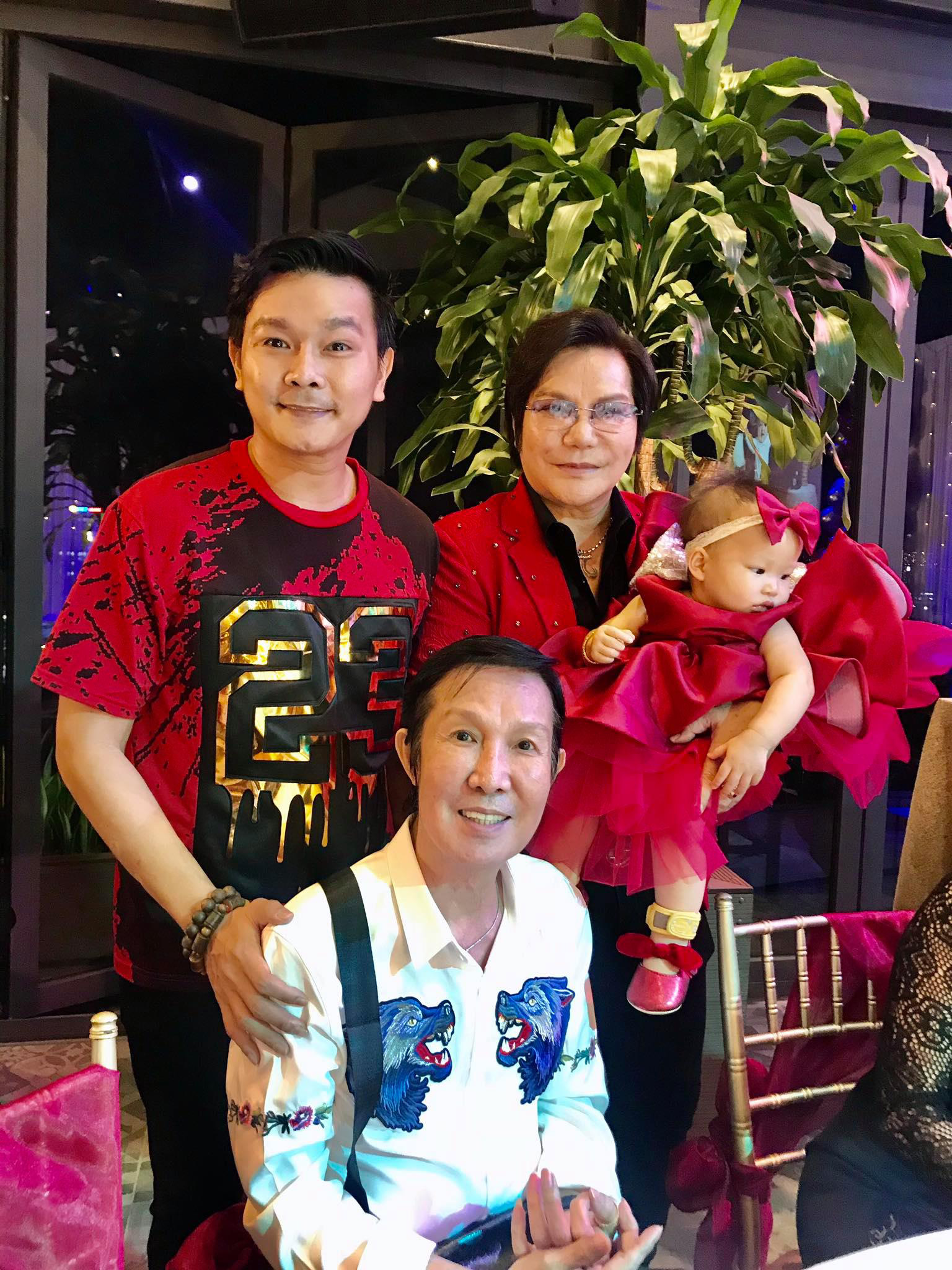 NSƯT Vũ Linh mừng nghệ sĩ Linh Tâm song hỉ - Ảnh 2.
