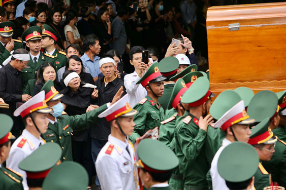 Mãi khắc ghi những gương hy sinh vì dân, vì nước