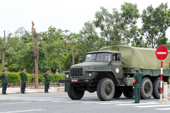 Ngày về đau thắt