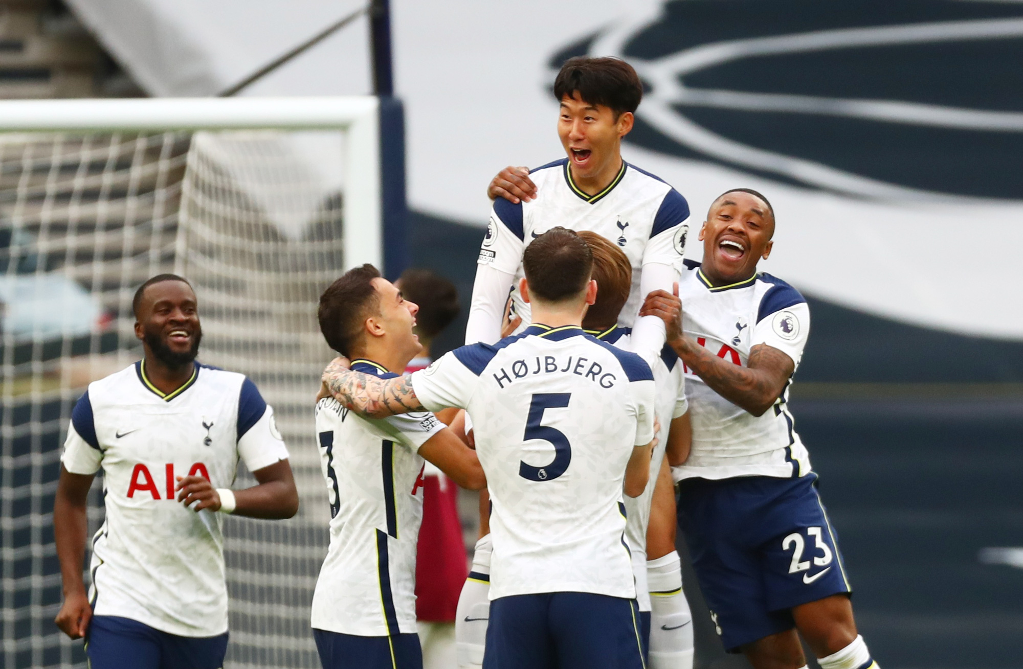 Rượt đuổi tỉ số đi&ecirc;n rồ, Tottenham ngỡ ng&agrave;ng vuột chiến thắng trước West Ham - Ảnh 3.