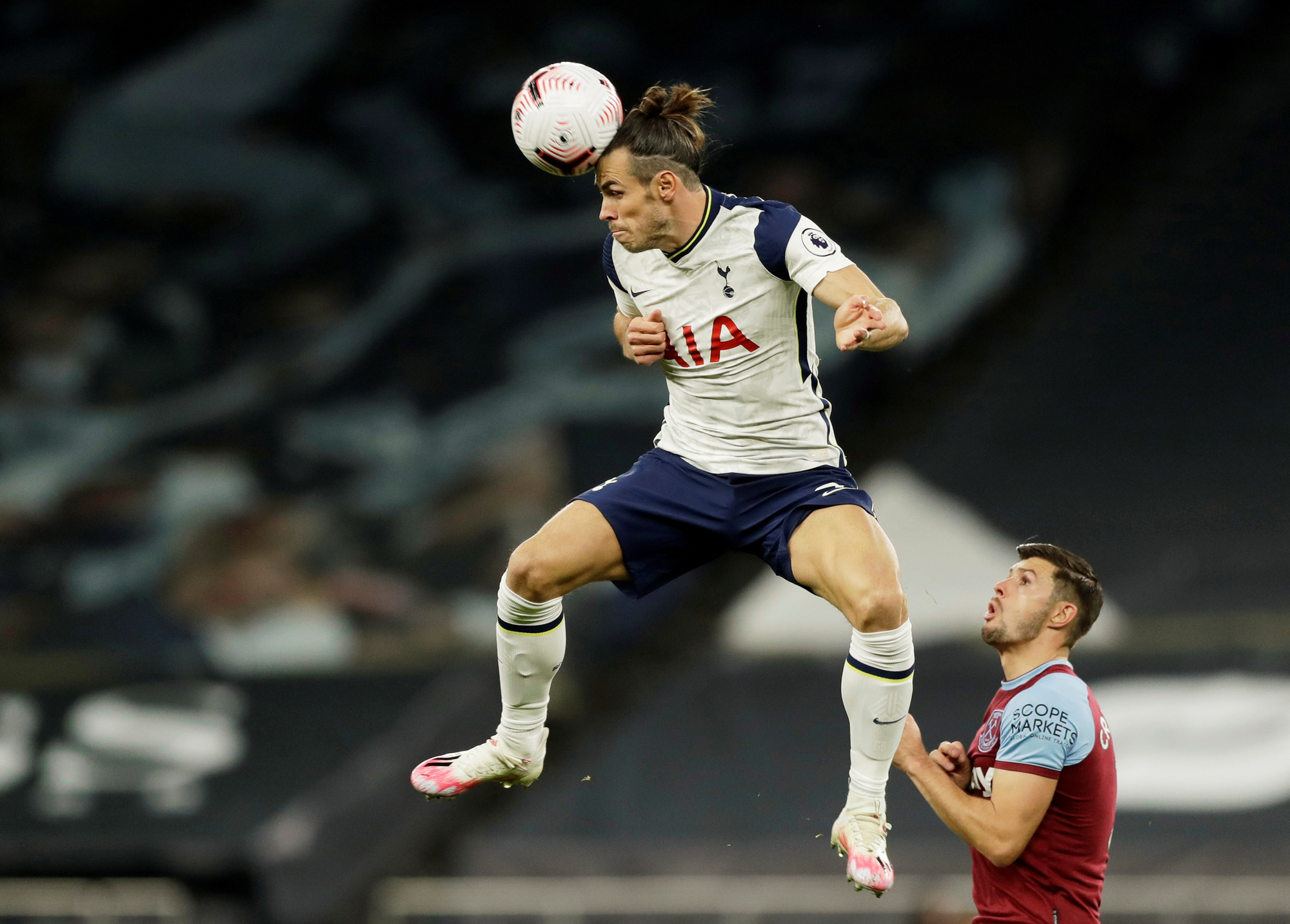 Rượt đuổi tỉ số đi&ecirc;n rồ, Tottenham ngỡ ng&agrave;ng vuột chiến thắng trước West Ham - Ảnh 5.