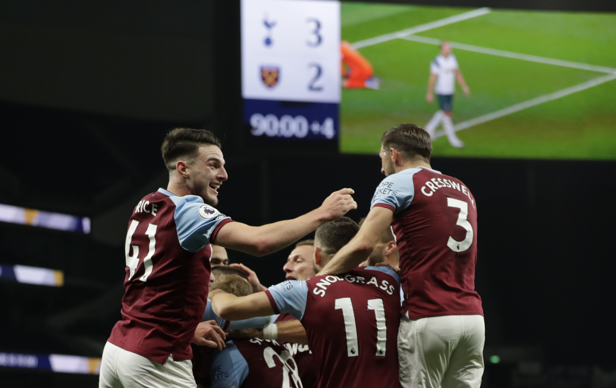 Rượt đuổi tỉ số đi&ecirc;n rồ, Tottenham ngỡ ng&agrave;ng vuột chiến thắng trước West Ham - Ảnh 7.