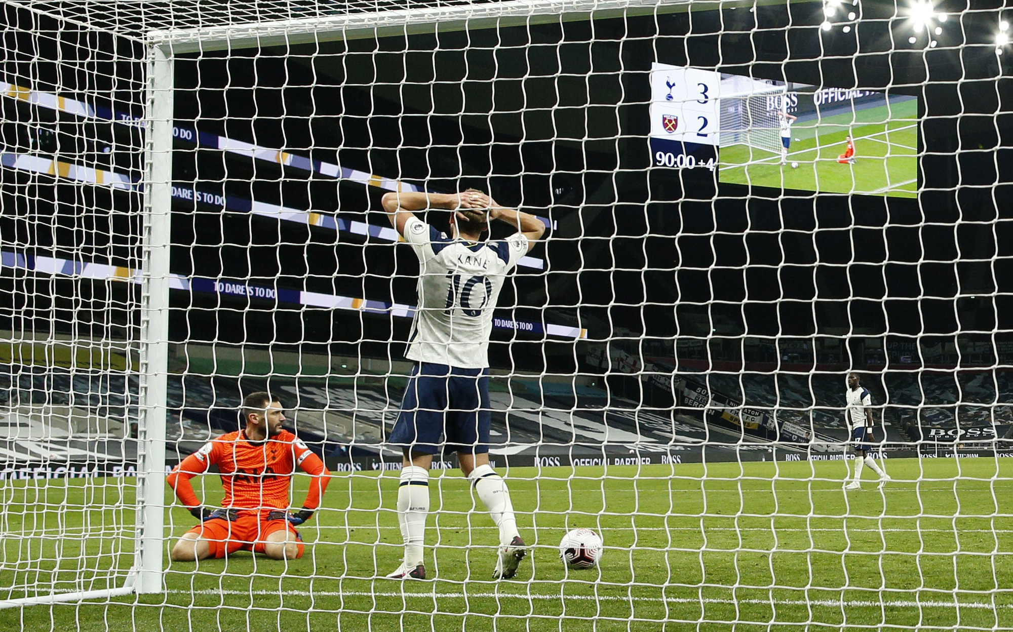 Rượt đuổi tỉ số đi&ecirc;n rồ, Tottenham ngỡ ng&agrave;ng vuột chiến thắng trước West Ham - Ảnh 8.
