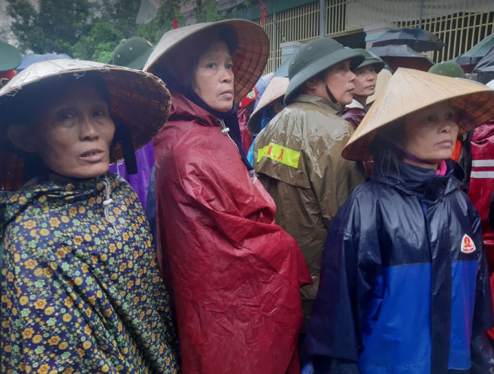 X&uacute;c động lễ tang liệt sĩ, Thiếu tướng Nguyễn Hữu H&ugrave;ng tại qu&ecirc; nh&agrave; - Ảnh 21.