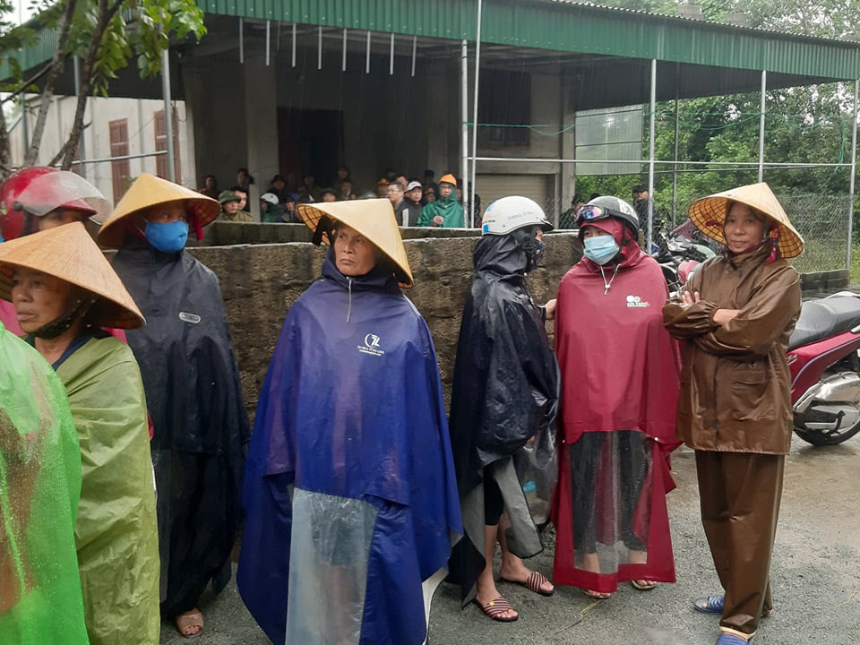 X&uacute;c động lễ tang liệt sĩ, Thiếu tướng Nguyễn Hữu H&ugrave;ng tại qu&ecirc; nh&agrave; - Ảnh 23.