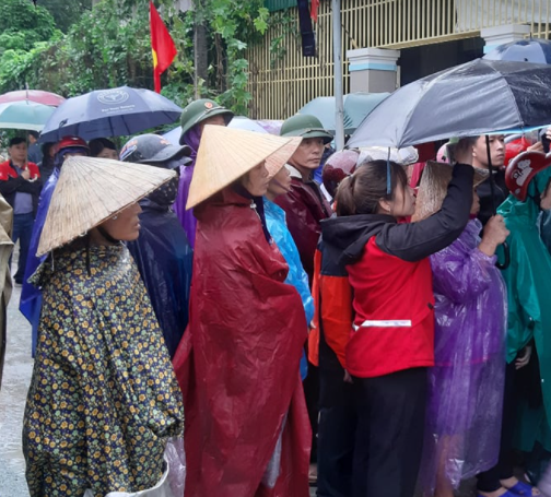 X&uacute;c động lễ tang liệt sĩ, Thiếu tướng Nguyễn Hữu H&ugrave;ng tại qu&ecirc; nh&agrave; - Ảnh 25.