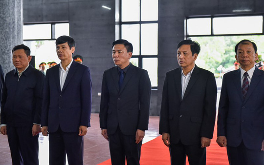 X&uacute;c động lễ tang liệt sĩ, Thiếu tướng Nguyễn Hữu H&ugrave;ng tại qu&ecirc; nh&agrave; - Ảnh 30.
