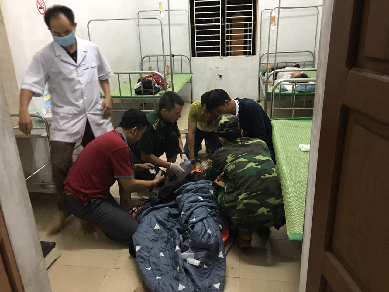 Đi dạy học về bị lật xe, 2 gi&aacute;o vi&ecirc;n tử vong, 1 người nguy kịch - Ảnh 3.