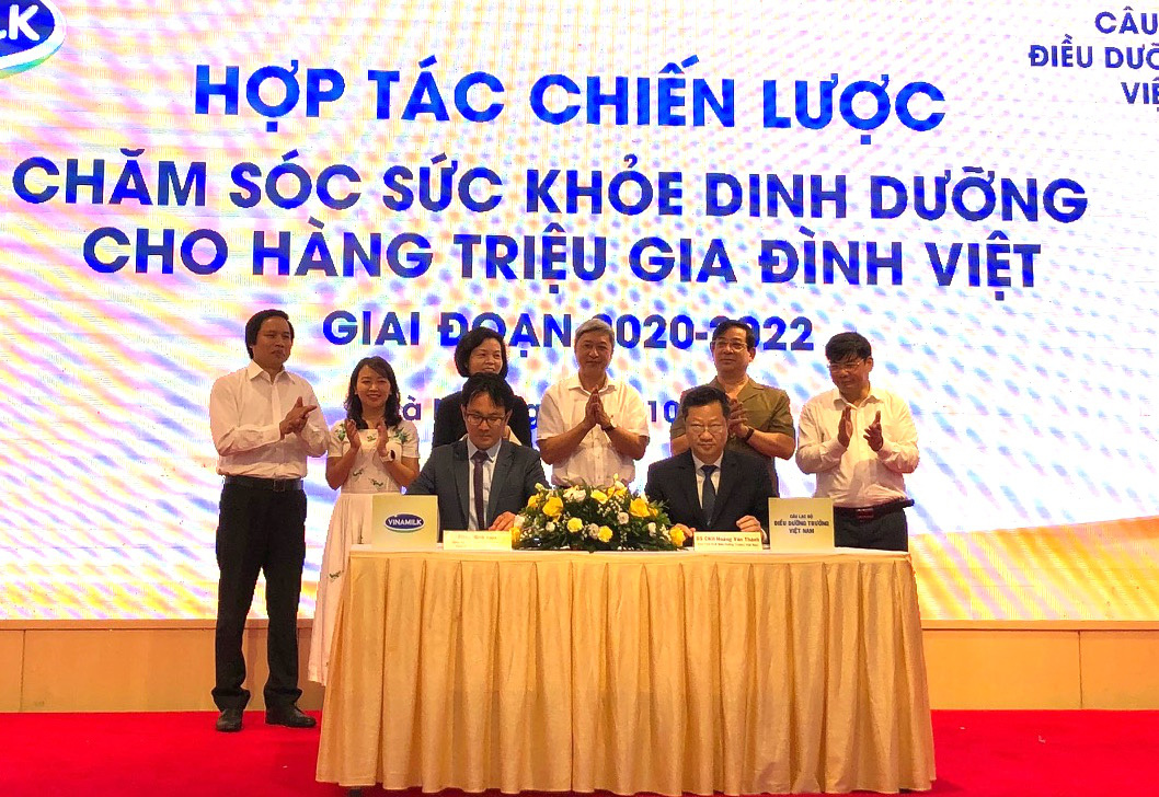 Tăng cường dinh dưỡng để bệnh nh&acirc;n SARS-CoV-2 sớm hồi phục - Ảnh 1.