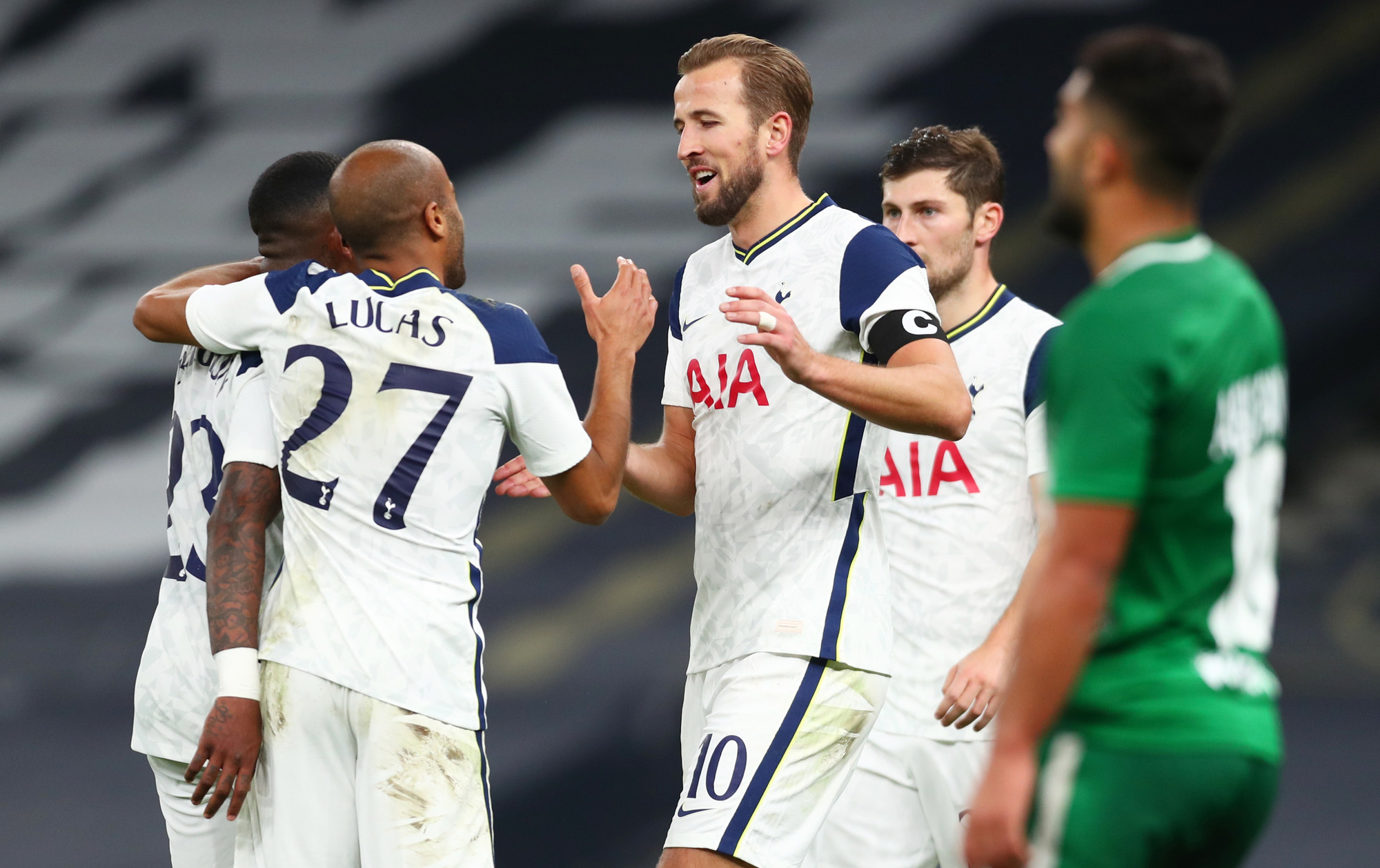 Harry Kane lập hat-trick, Tottenham thắng 7-2 ở Europa League