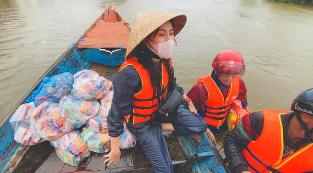 Thuỷ Tiên đã kêu gọi được hơn 105 tỉ đồng ủng hộ người dân miền Trung