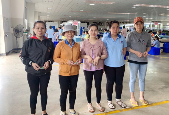 CÔNG TY TNHH PROWELL VIỆT NAM: Tặng vàng cho công nhân - Ảnh 1.