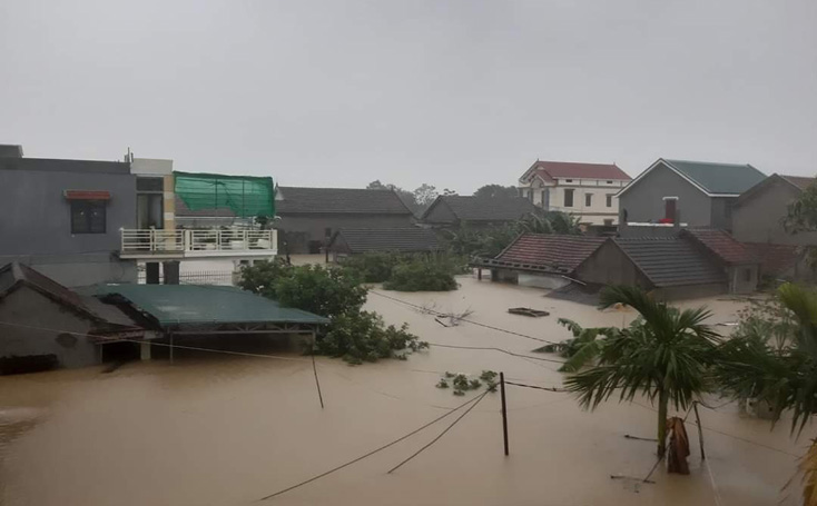 6 người tử vong, 100.000 nh&agrave; d&acirc;n ở Quảng B&igrave;nh bị ngập lụt do mưa lũ - Ảnh 4.