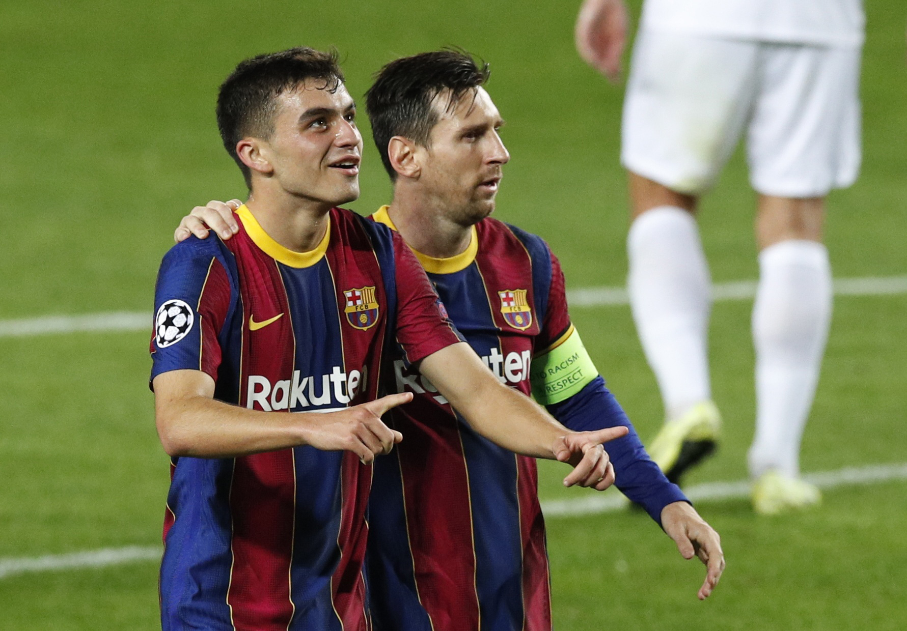 Barcelona d&ugrave;ng 1 tỉ euro giữ ch&acirc;n sao 18 tuổi - Ảnh 2.