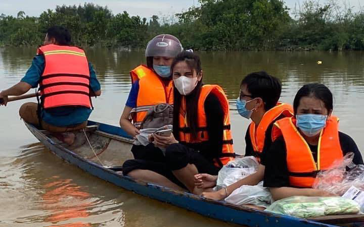 Việc vận động quyên góp cứu trợ: Hãy để lòng tốt lên ngôi! - Ảnh 1.