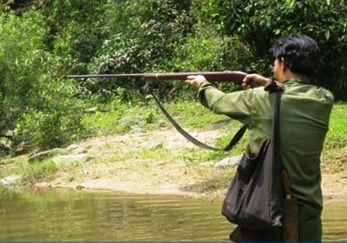 Vô tình lọt vào họng súng bắn chim, một người đàn ông chết oan - Ảnh 1.