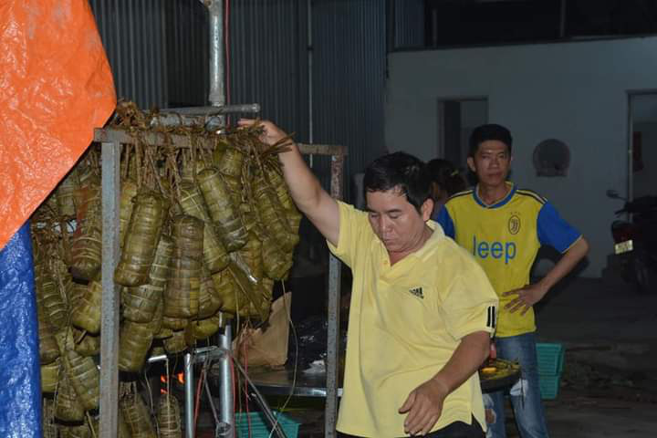 Sau bánh tét, người miền Tây tiếp “hơi ấm” đến đồng bào miền Trung - Ảnh 18.