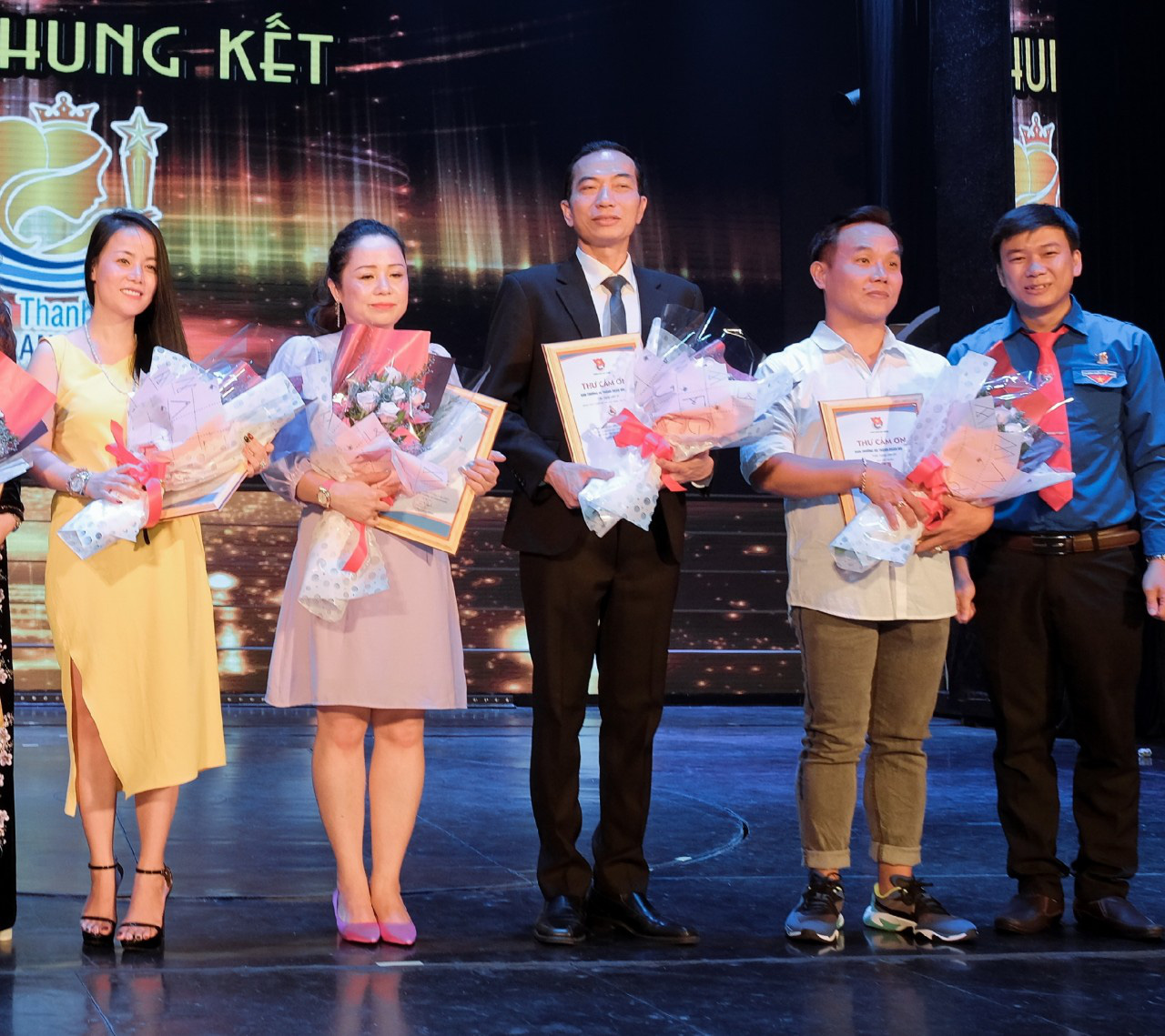 Doanh nh&acirc;n Loan Phạm: &ldquo;C&oacute; những l&uacute;c t&ocirc;i đ&atilde; t&igrave;m đến c&aacute;i chết để giải tho&aacute;t cho bản th&acirc;n&rdquo; - Ảnh 7.