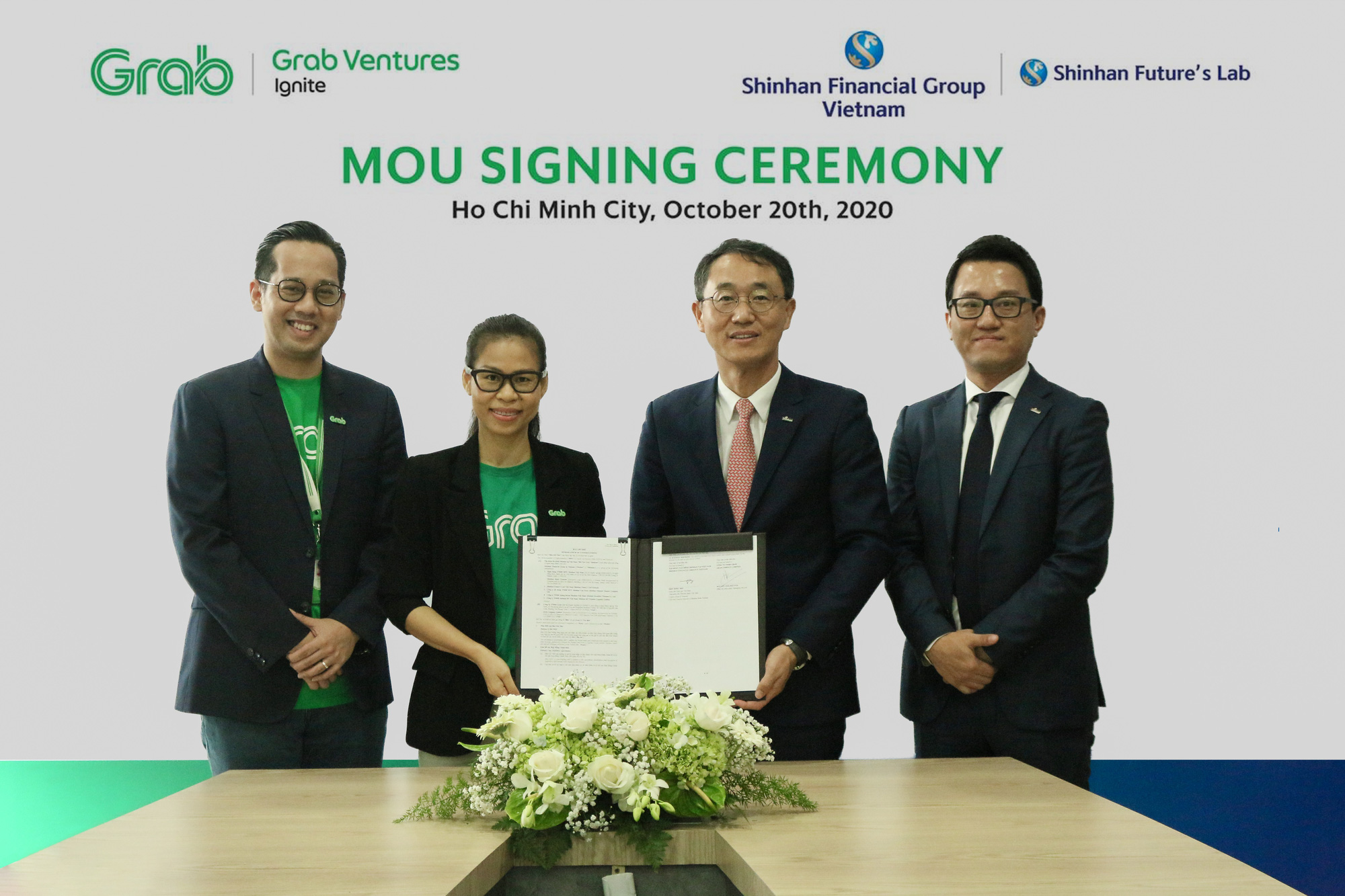 Tập đoàn Tài chính Shinhan tại Việt Nam ký hợp tác chiến lược với Grab Việt Nam