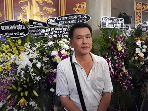 Đông đảo nghệ sĩ và người hâm mộ tiễn biệt NSND Lý Huỳnh - Ảnh 13.
