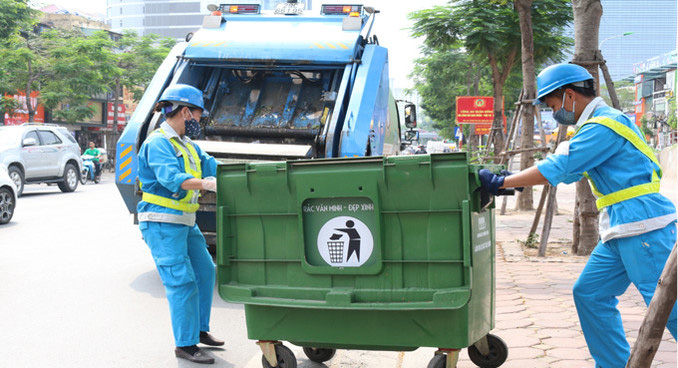 Người dân không phân loại rác sinh hoạt sẽ bị từ chối thu gom