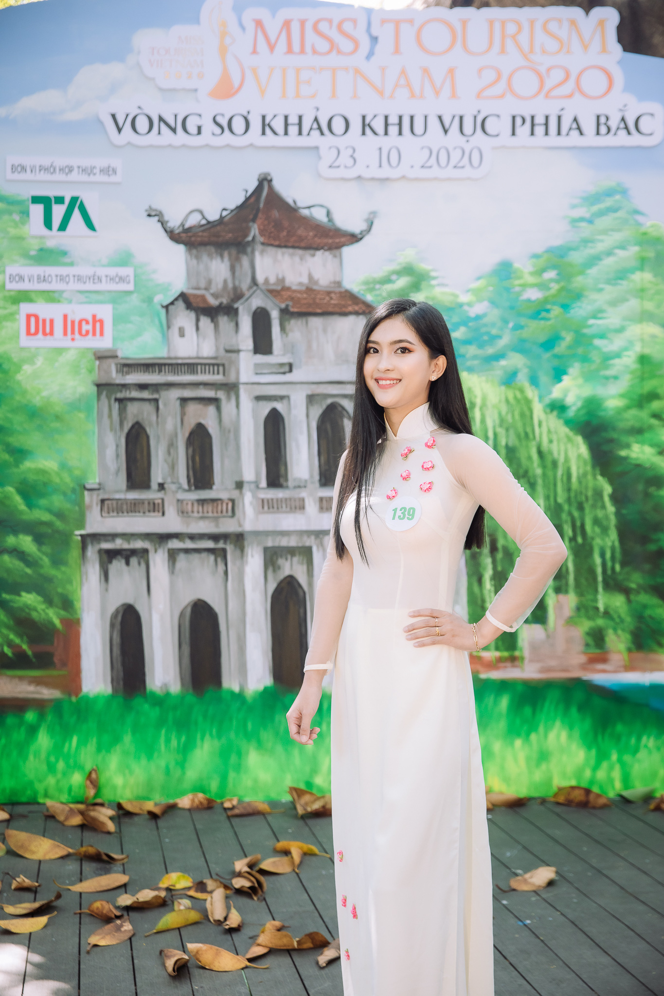 Hoa hậu Du lịch Việt Nam 2020: Chưa thấy nhan sắc n&agrave;o vượt trội - Ảnh 3.