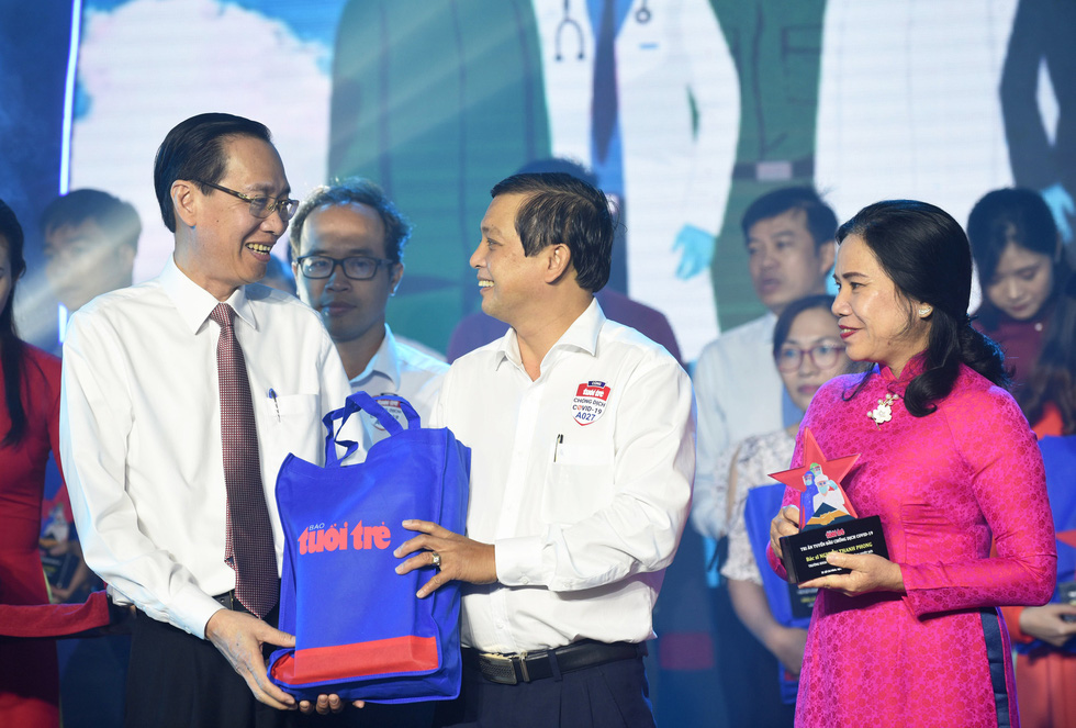 TP HCM: Tuy&ecirc;n dương, tri &acirc;n tuyến đầu chống dịch Covid-19 - Ảnh 1.