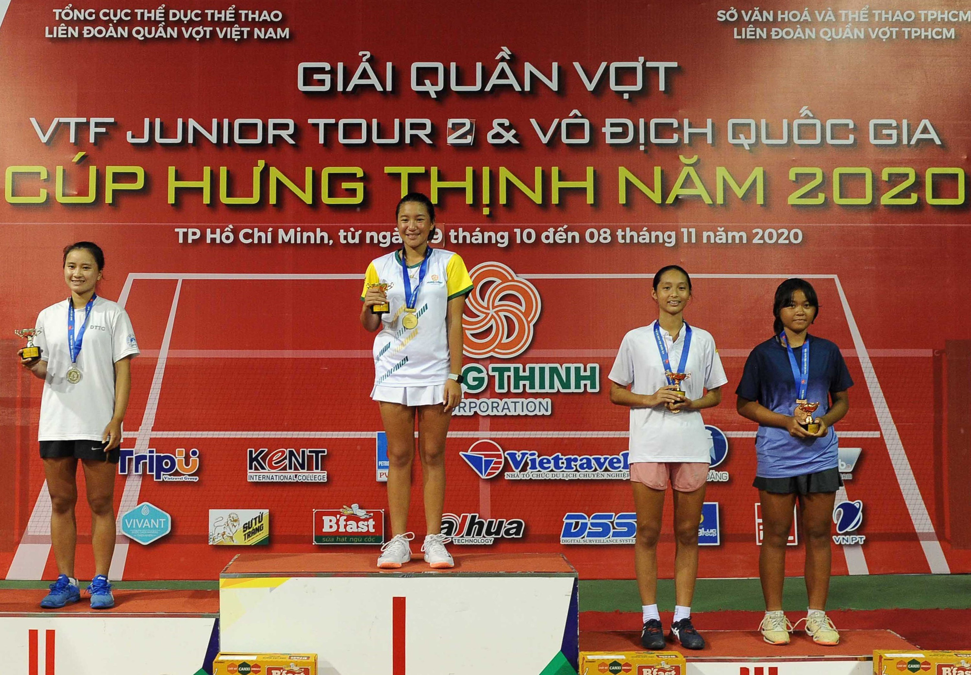 Huỳnh Trần Ngọc Nhi - tài năng trẻ quần vợt Việt Nam