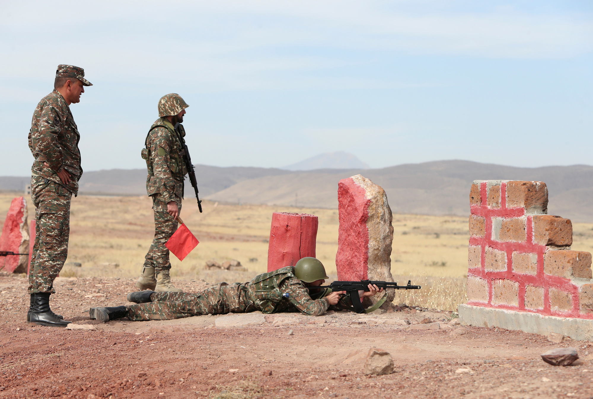 Chiến sự Armenia - Azerbaijan: Triển vọng u ám của lệnh ngừng bắn