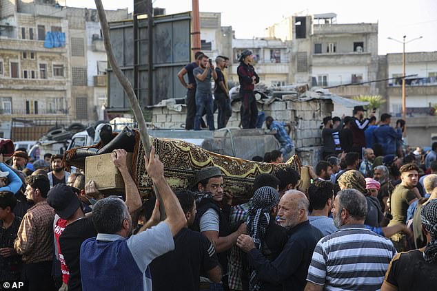 Mỹ không kích giết chết 7 thủ lĩnh al-Qaeda ở Syria - Ảnh 2.