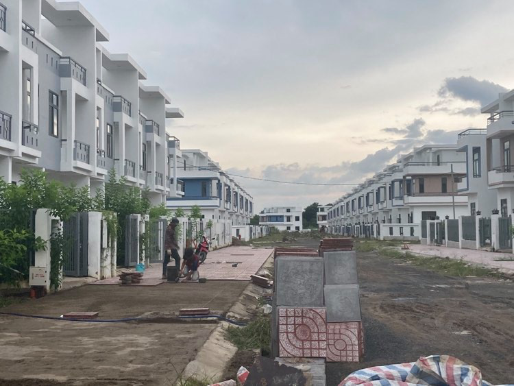Ngỡ ngàng với gần 500 biệt thự, nhà liền kề xây lụi ở Đồng Nai - Ảnh 8.