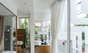 Ng&ocirc;i nh&agrave; như lồng chim giữa phố - Ảnh 6.