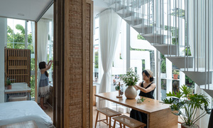 Ng&ocirc;i nh&agrave; như lồng chim giữa phố - Ảnh 7.