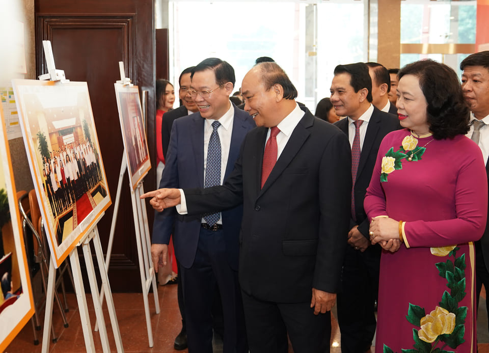 Thủ tướng Nguyễn Xuân Phúc dự đại hội thi đua yêu nước Hà Nội