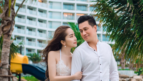 Quỳnh Nga tung ảnh nóng, giải thích chuyện tình với Việt Anh