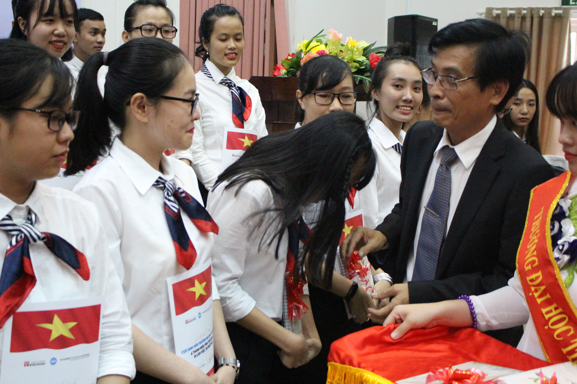 Rộng cửa việc làm ở nước ngoài cho sinh viên