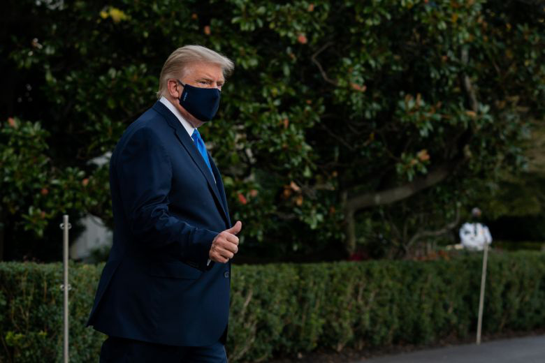 Tổng thống Trump nhiễm Covid-19: Còn đó những hoài nghi?