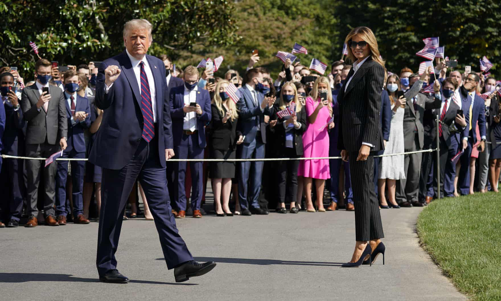 Tổng thống Trump bận tối mặt trước khi mắc Covid-19 - Ảnh 3.