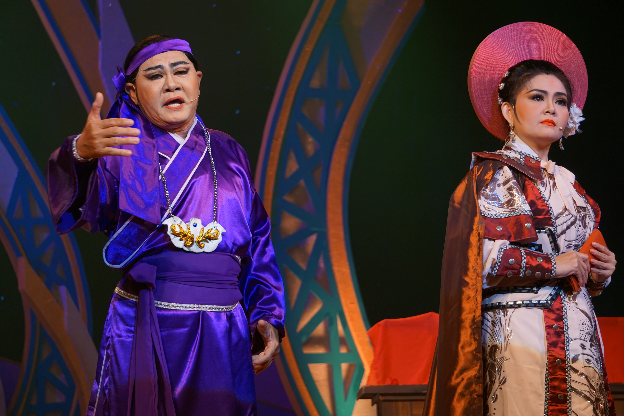 Khánh Tuấn, Thanh Sơn, Linh Trung hút hồn khán giả - Ảnh 4.