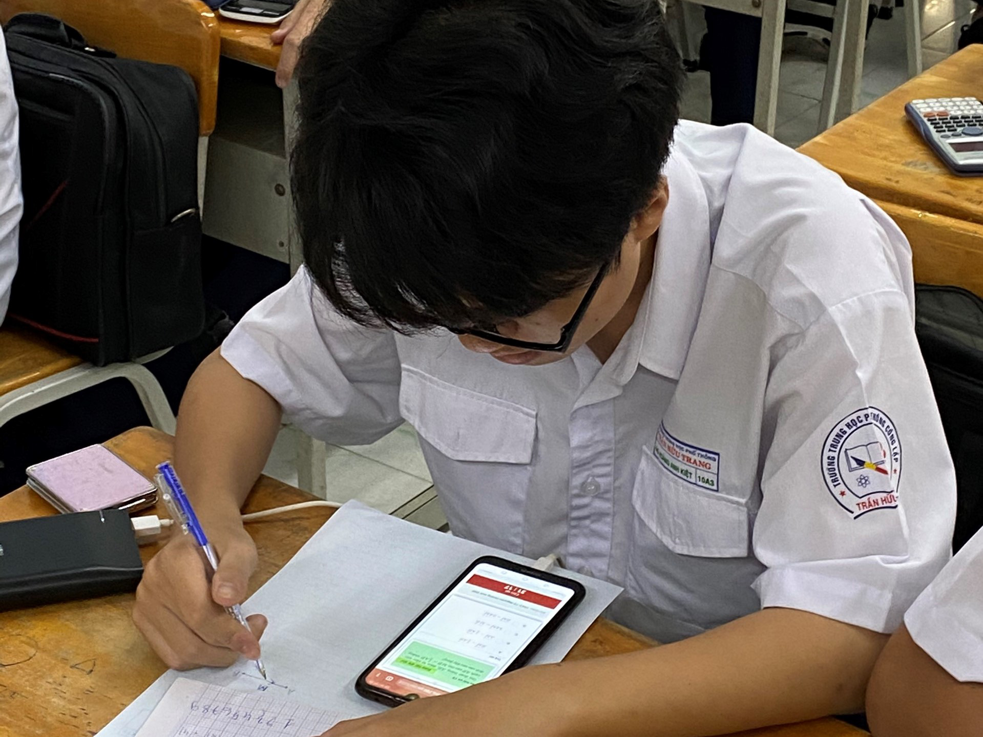 Kiểm tra đ&aacute;nh gi&aacute; giữa kỳ trực tuyến tr&ecirc;n hệ thống 789.vn - Ảnh 2.