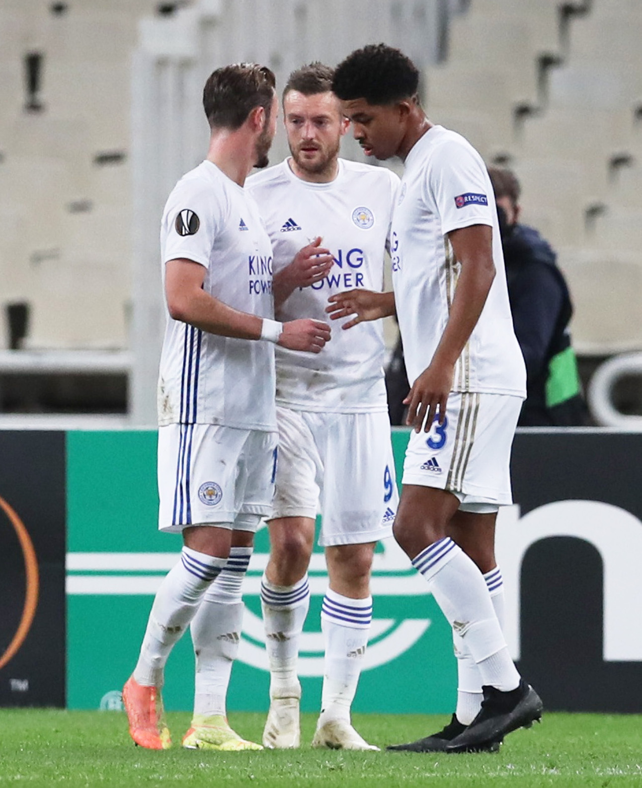 Leicester thắng dễ ở Hy Lạp, Arsenal đại phá láng giềng Dundalk - Ảnh 3.